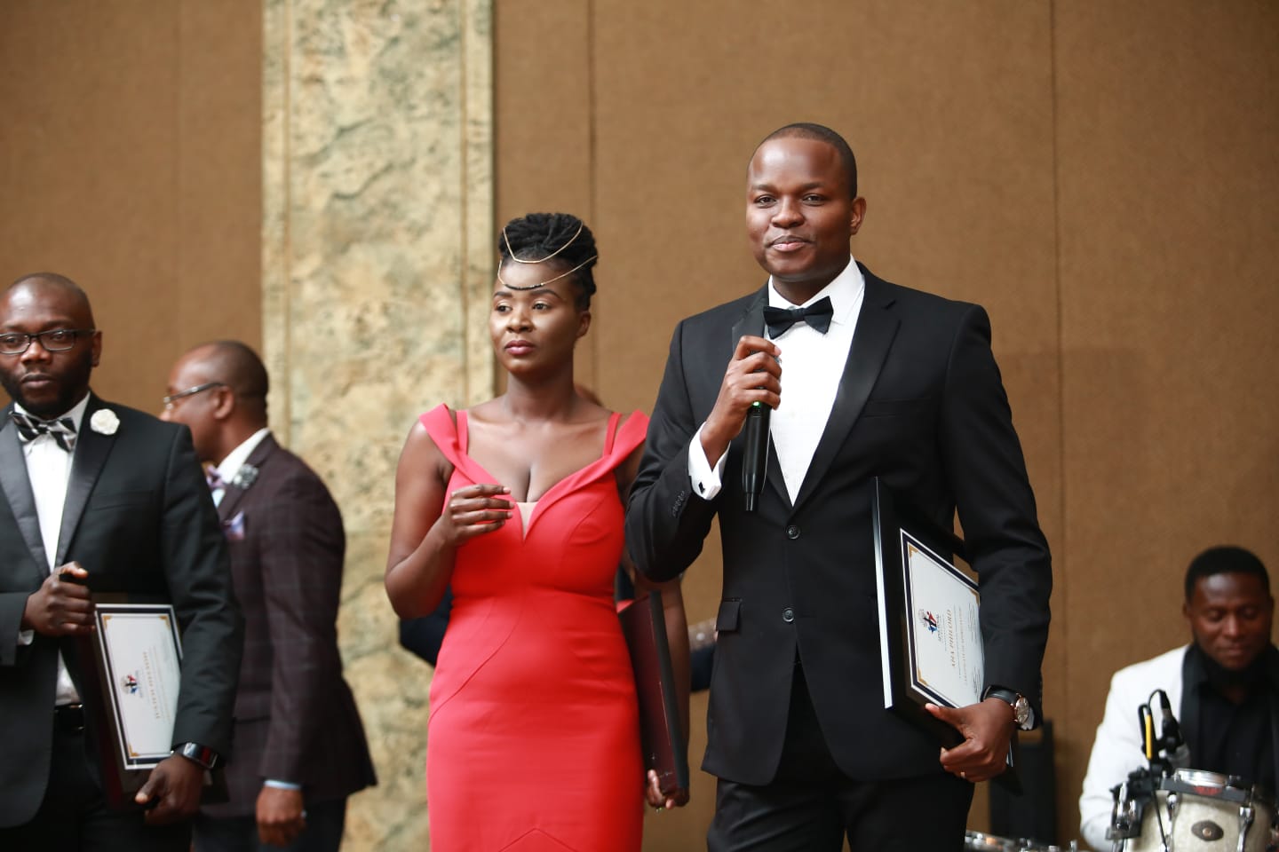 professional man and woman having a speech